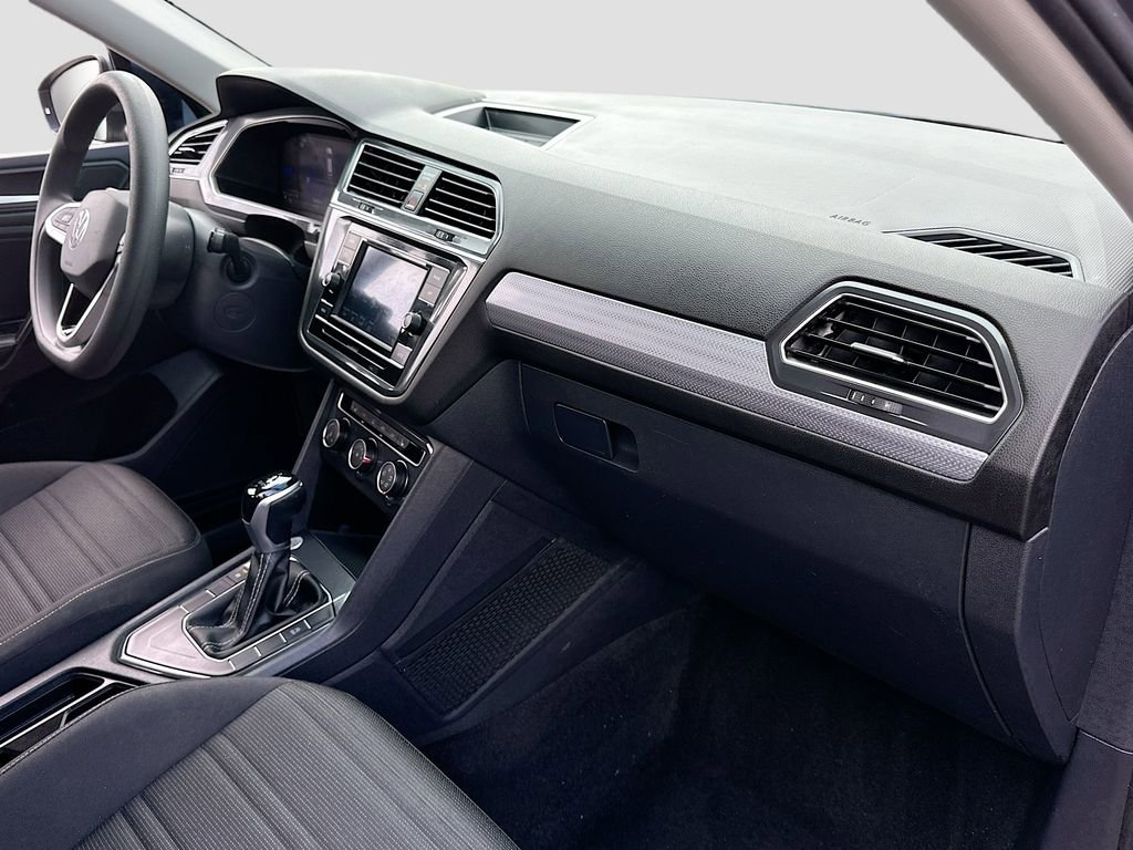 Used 2023 Volkswagen Tiguan S image 28