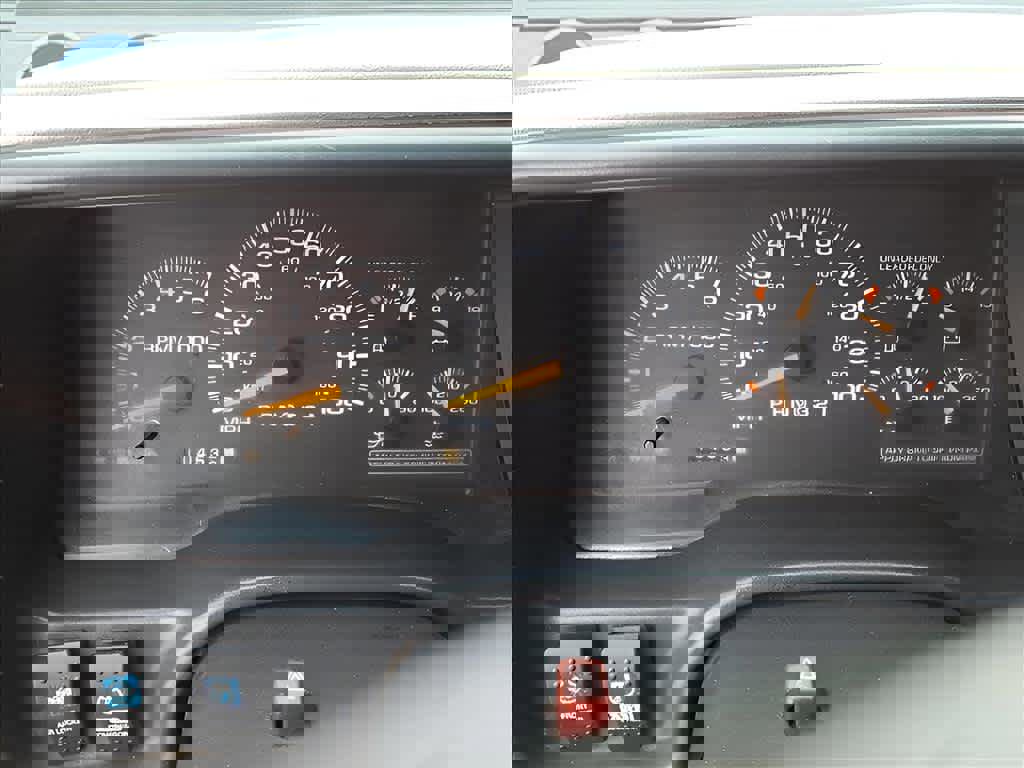 Used 1997 Chevrolet Silverado 1500 4x4 Extended Cab w/ Preferred Equipment Group 2 image 12