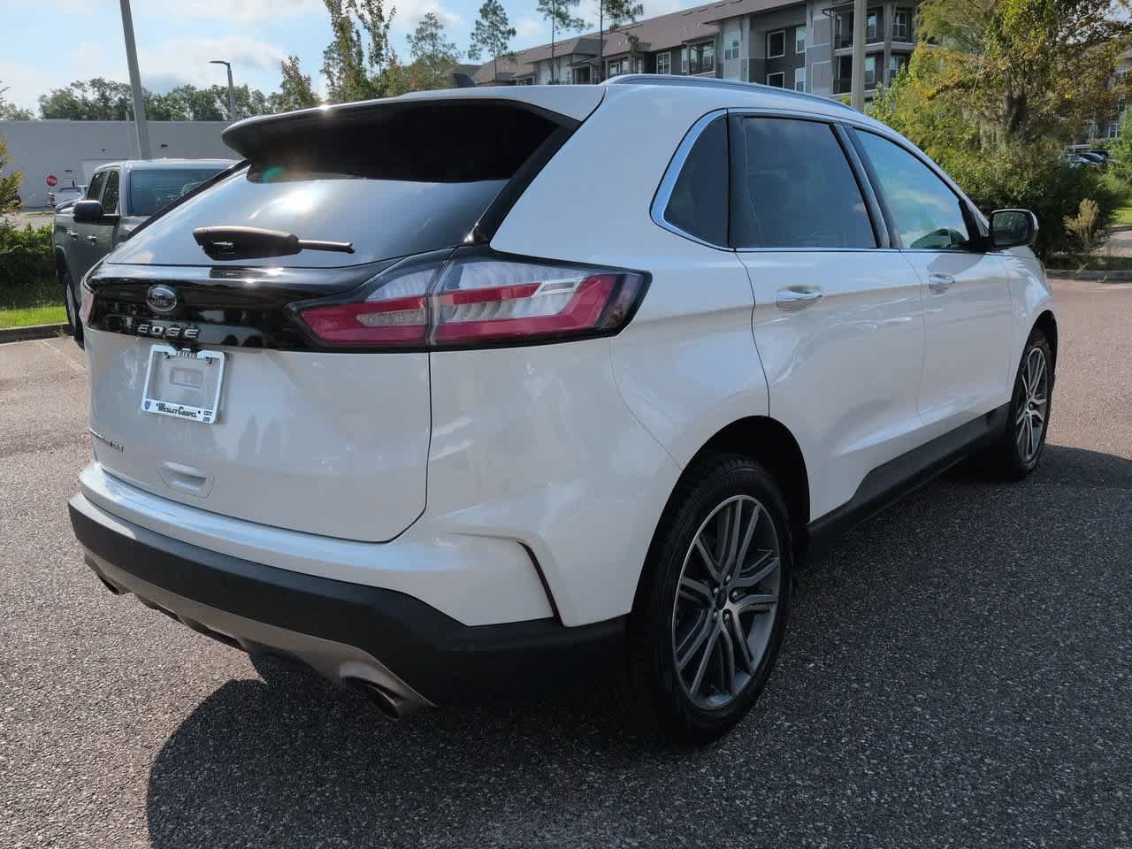 Used 2021 Ford Edge Titanium FWD image 6
