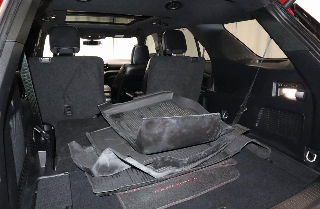 Certified 2023 Ford Explorer ST w/ Equipment Group 401A image 18