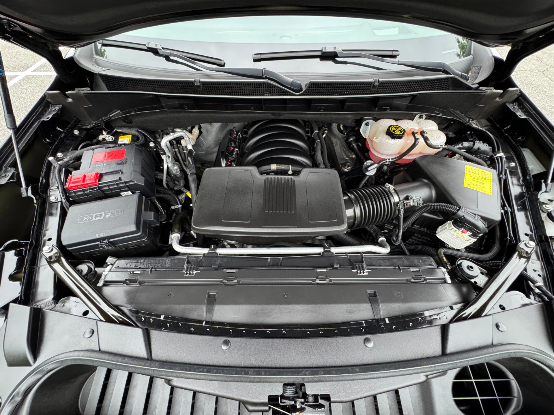 Used 2024 Cadillac Escalade ESV Sport Platinum w/ LPO, ONYX Package image 68