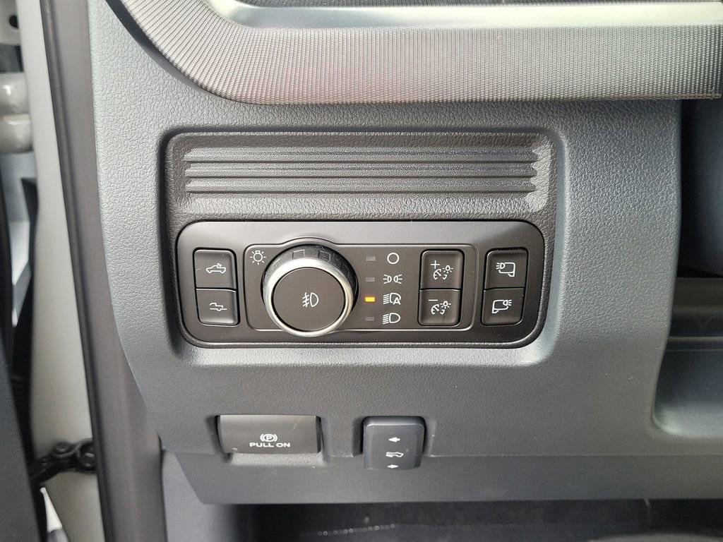 New 2026 Ford F350 Platinum image 39