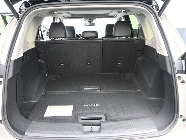 New 2026 Nissan Rogue Platinum image 12