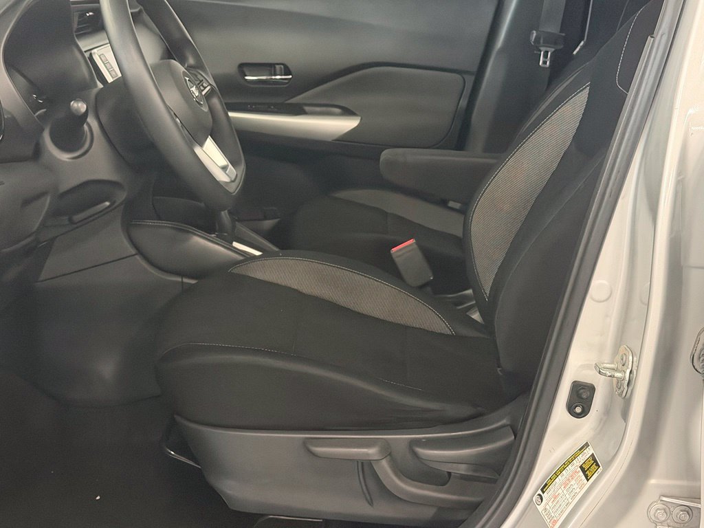 Used 2018 Nissan Kicks SV w/ Exterior Package FWD image 12