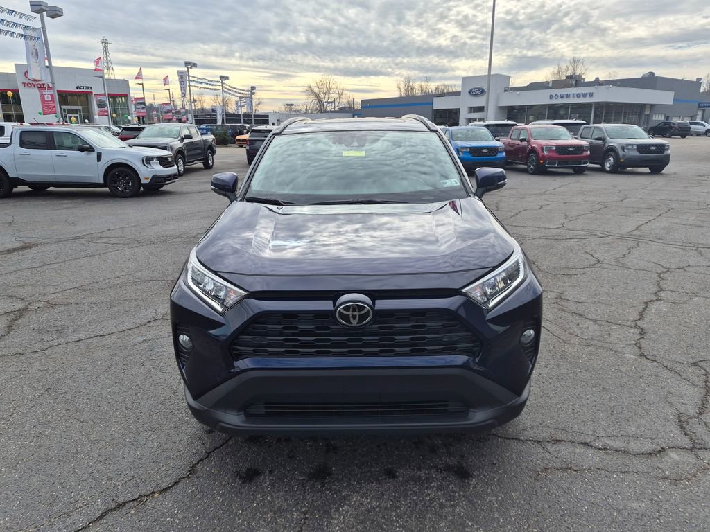 Used 2021 Toyota RAV4 XLE Premium image 8