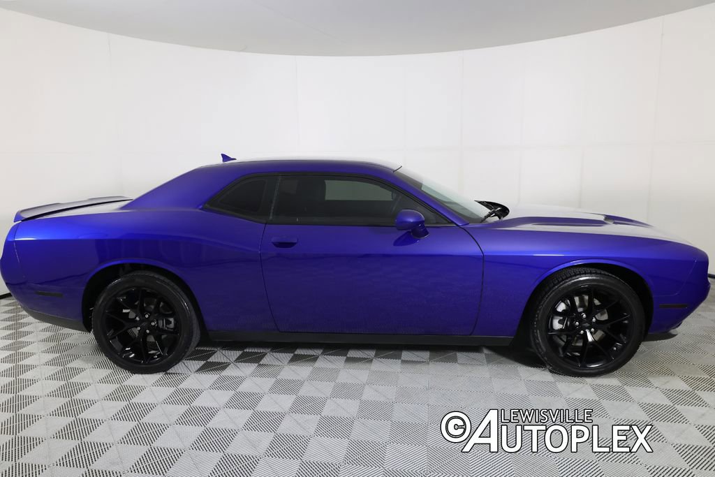 Used 2022 Dodge Challenger SXT w/ Plus Package RWD image 4