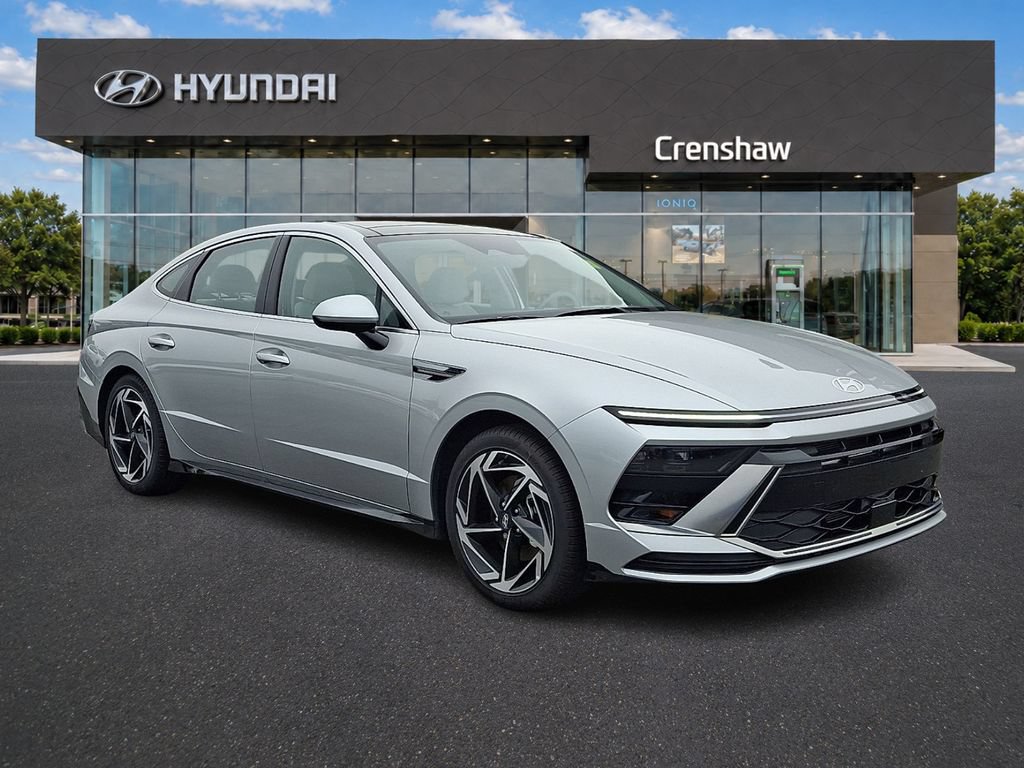 Used 2025 Hyundai Sonata SEL FWD image 1