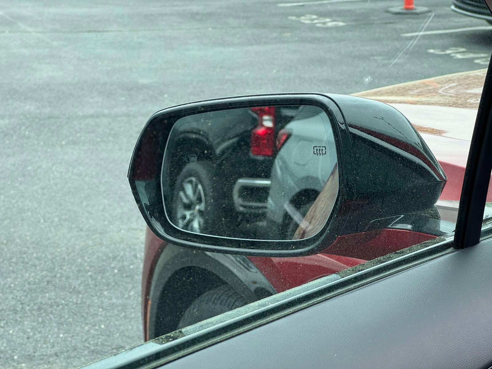 Certified 2024 Cadillac Lyriq Luxury w/ LPO, Floor Liner Package image 19