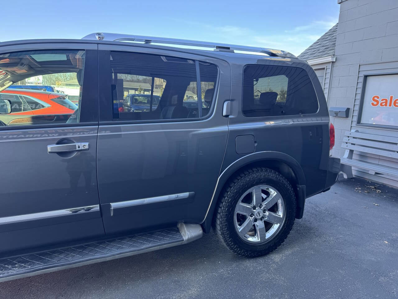 Used 2010 Nissan Armada Platinum w/ Captain Seat Pkg AWD/4WD image 5