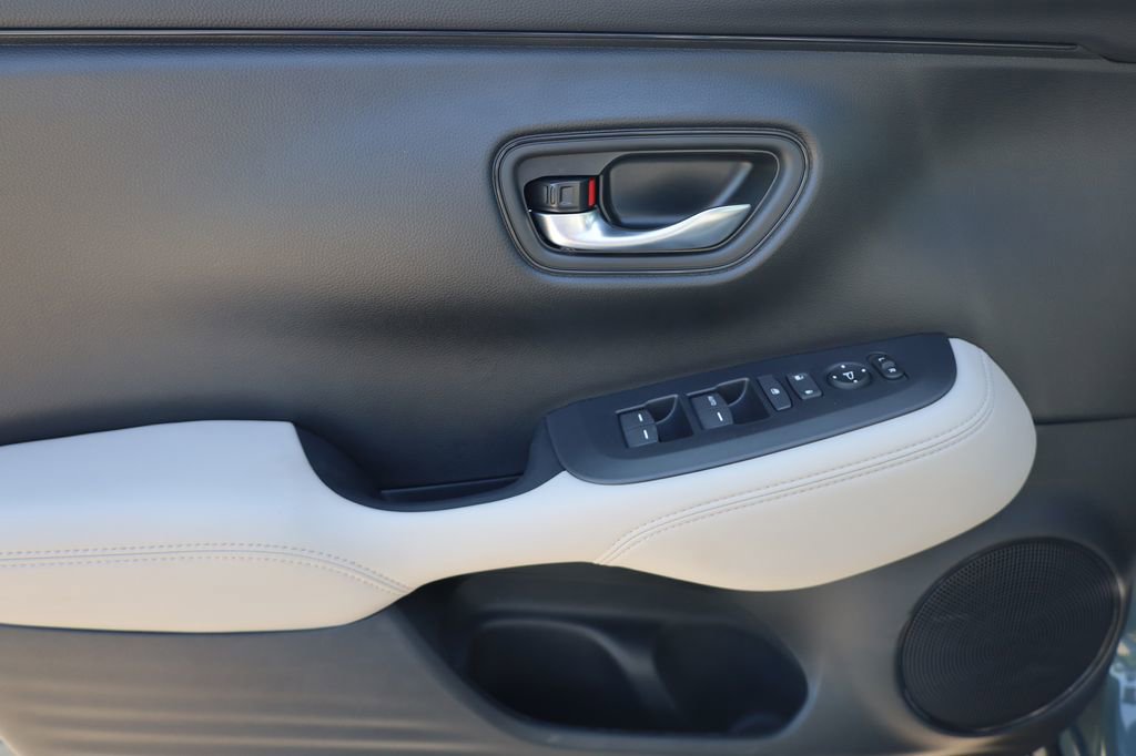 New 2026 Honda HR-V LX image 10