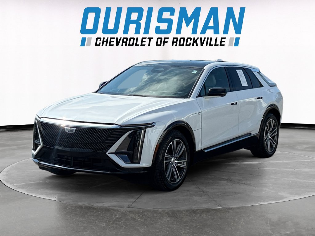 Used 2024 Cadillac Lyriq Luxury RWD image 2