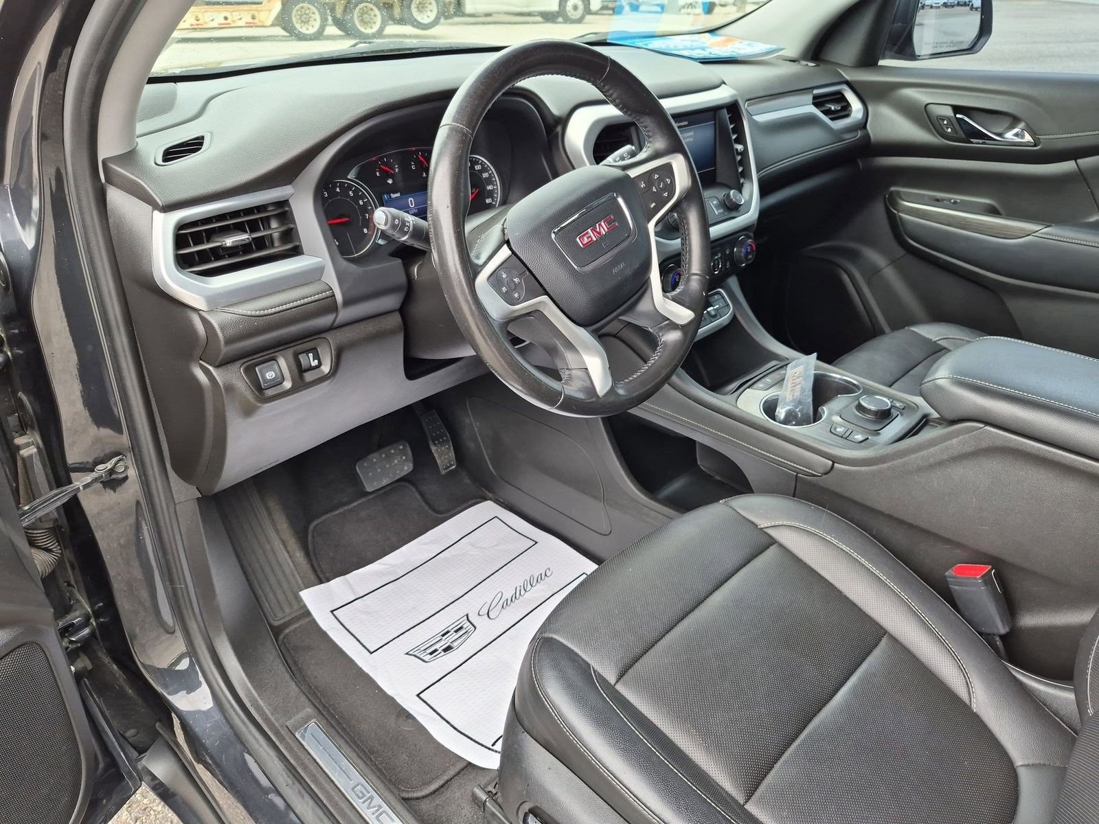 Certified 2020 GMC Acadia SLT FWD image 10
