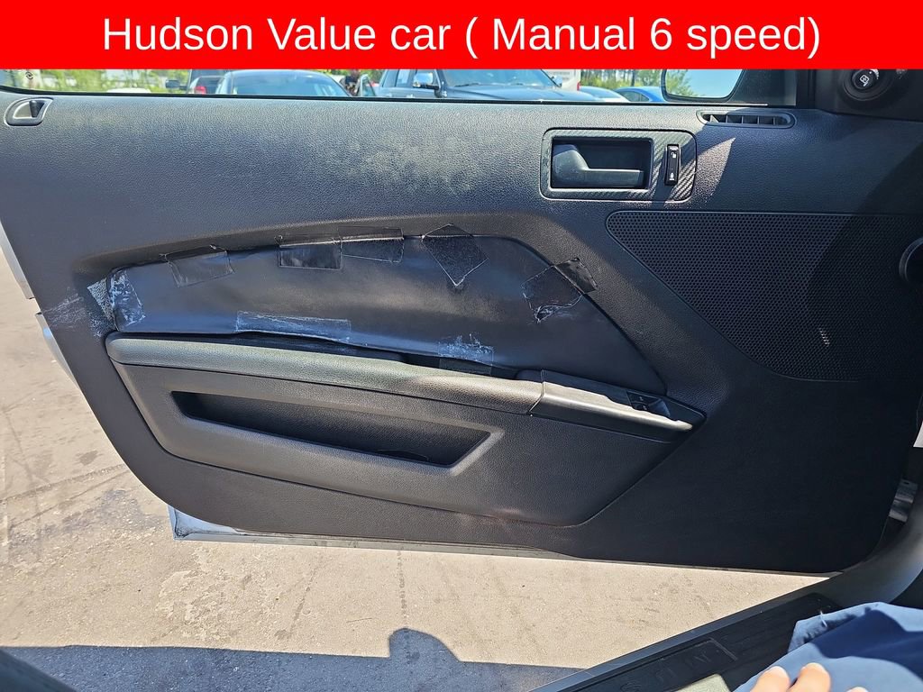 Used 2013 Ford Mustang Coupe RWD image 25