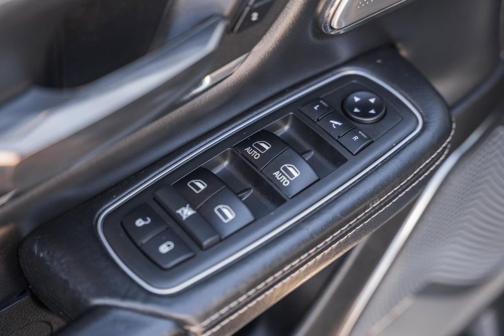 Used 2019 RAM 1500 Limited image 43