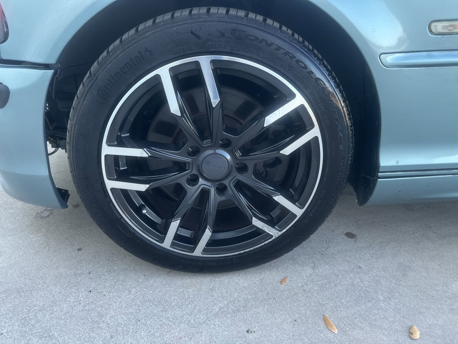 Used 2003 BMW 330Ci Convertible image 11