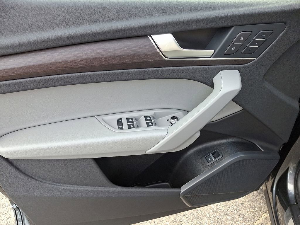Certified 2024 Audi Q5 2.0T Premium image 13