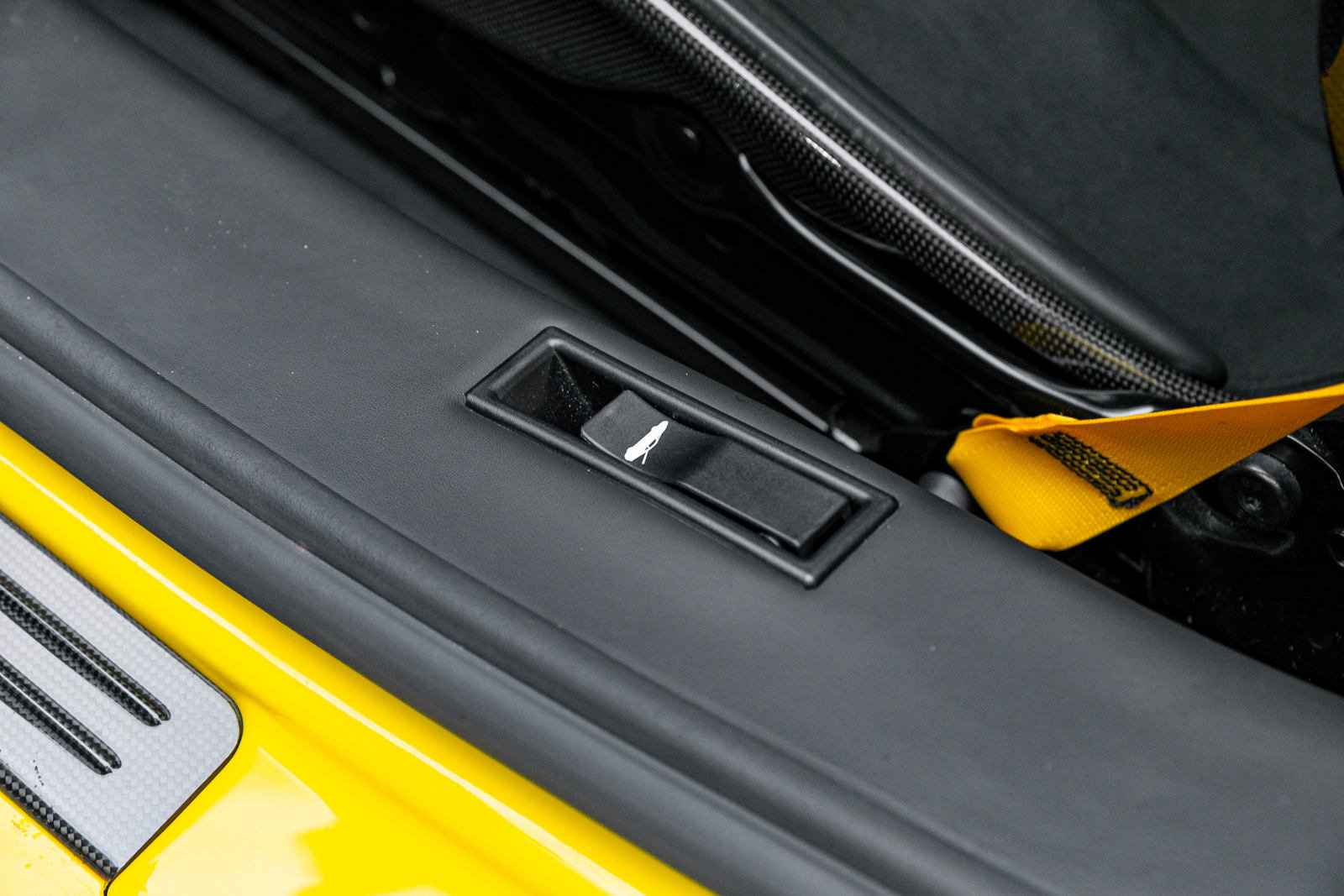 Certified 2022 Ferrari SF90 Stradale image 41