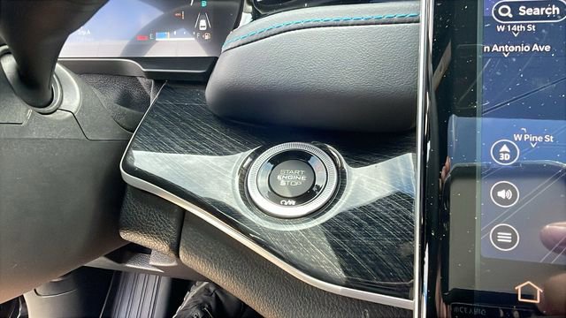 Used 2023 Jeep Grand Cherokee Trailhawk image 24