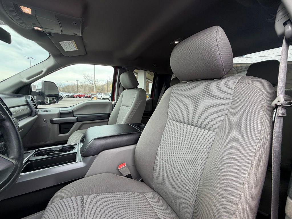 Used 2019 Ford F250 XLT w/ XLT Premium Package image 13