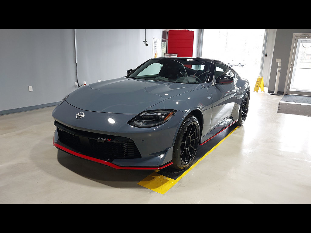 New 2026 Nissan Z NISMO w/ Floor Mat Package RWD image 18