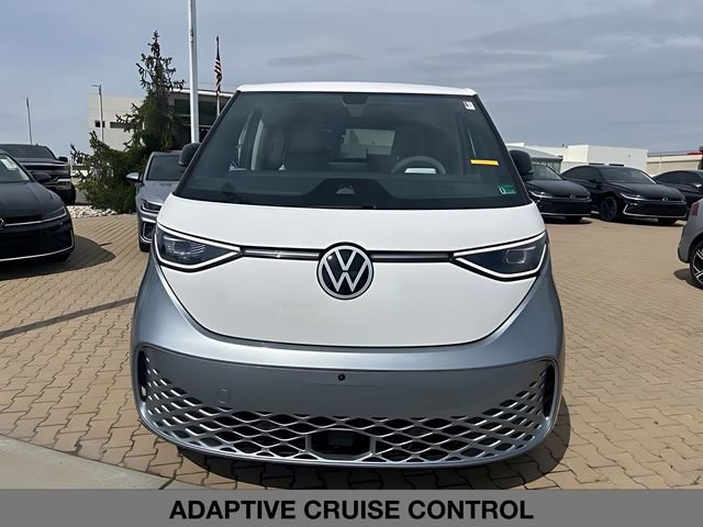 Used 2025 Volkswagen ID. Buzz 1st Edition AWD/4WD image 9