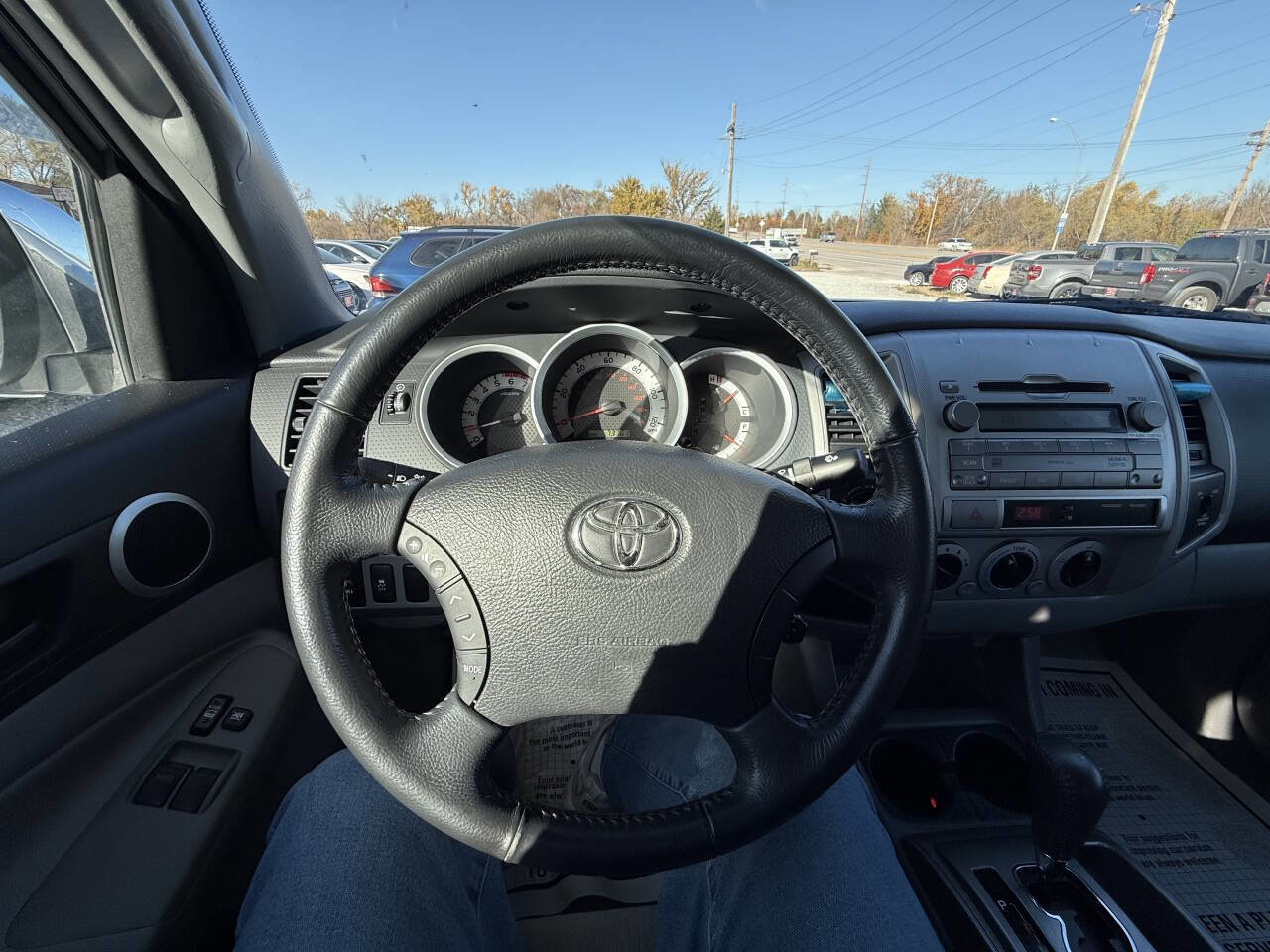 Used 2011 Toyota Tacoma 4x4 Access Cab image 16