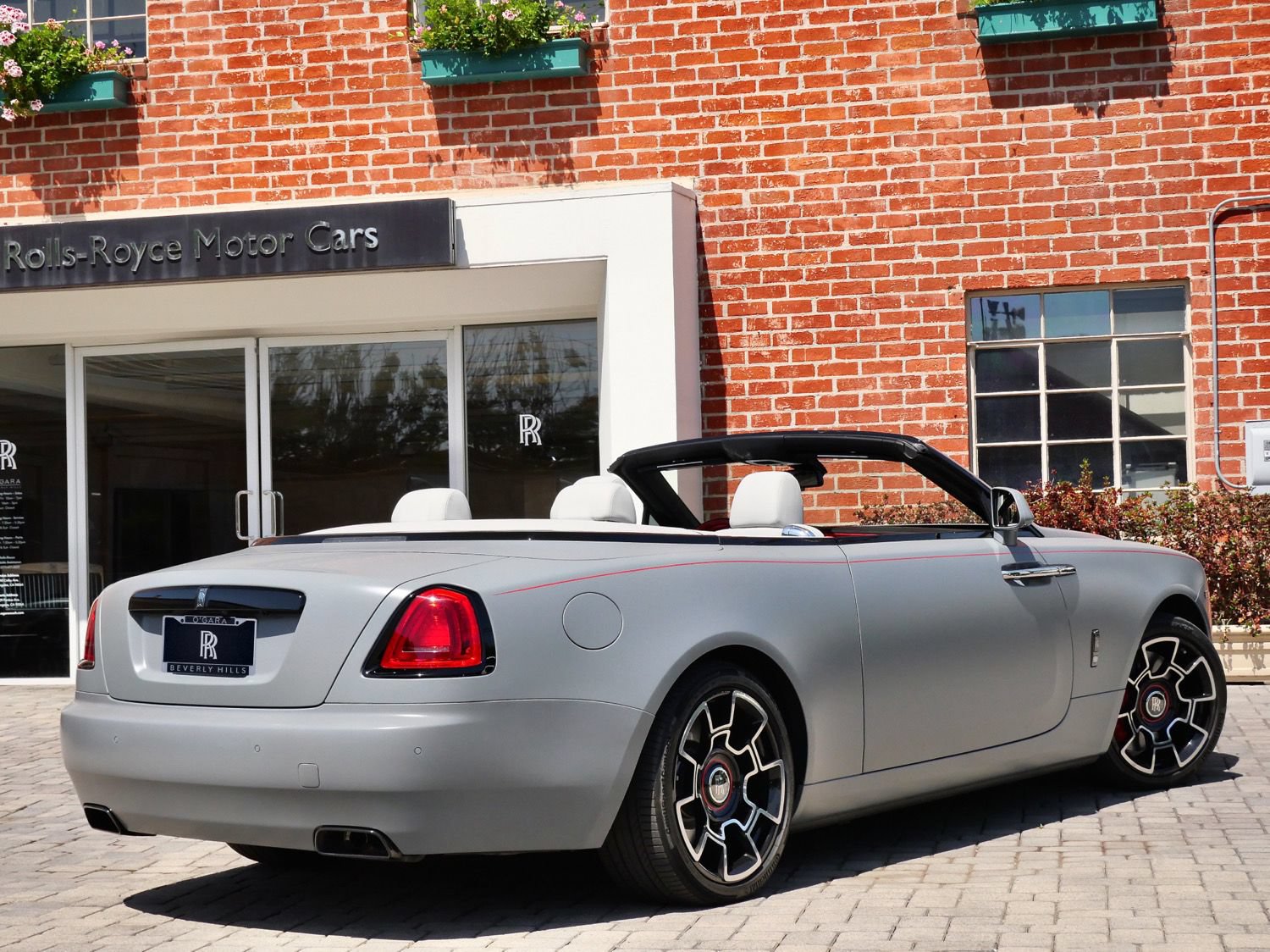 Certified 2020 Rolls-Royce Dawn RWD image 2