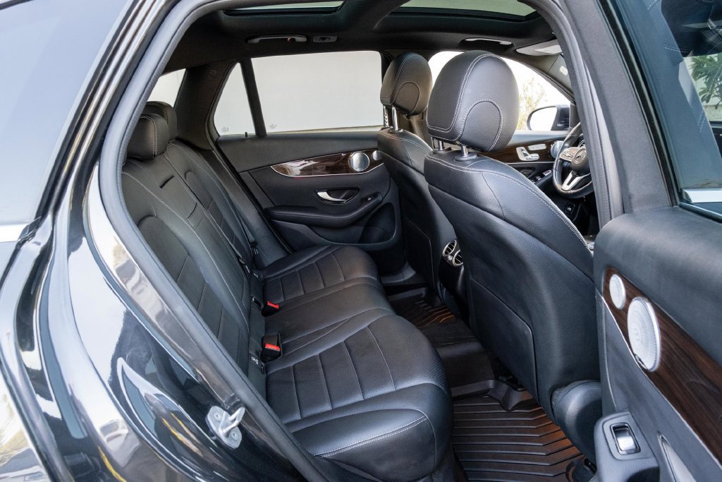 Used 2021 Mercedes-Benz GLC 300 4MATIC image 29