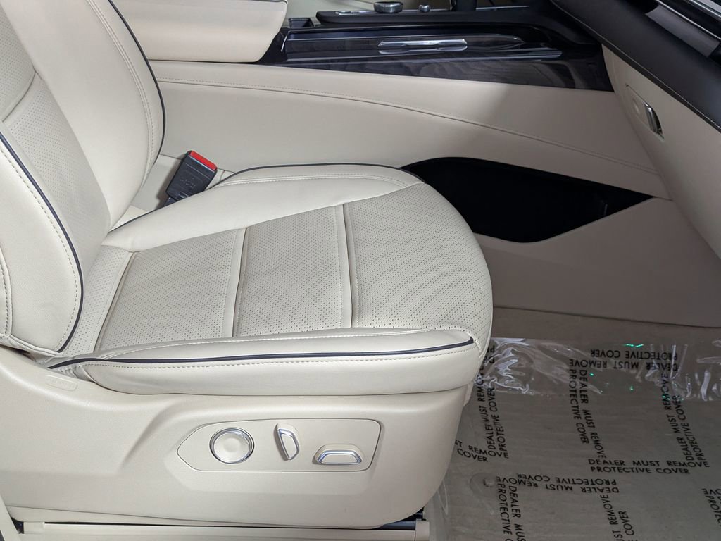 Used 2024 Cadillac Escalade Premium Luxury image 27