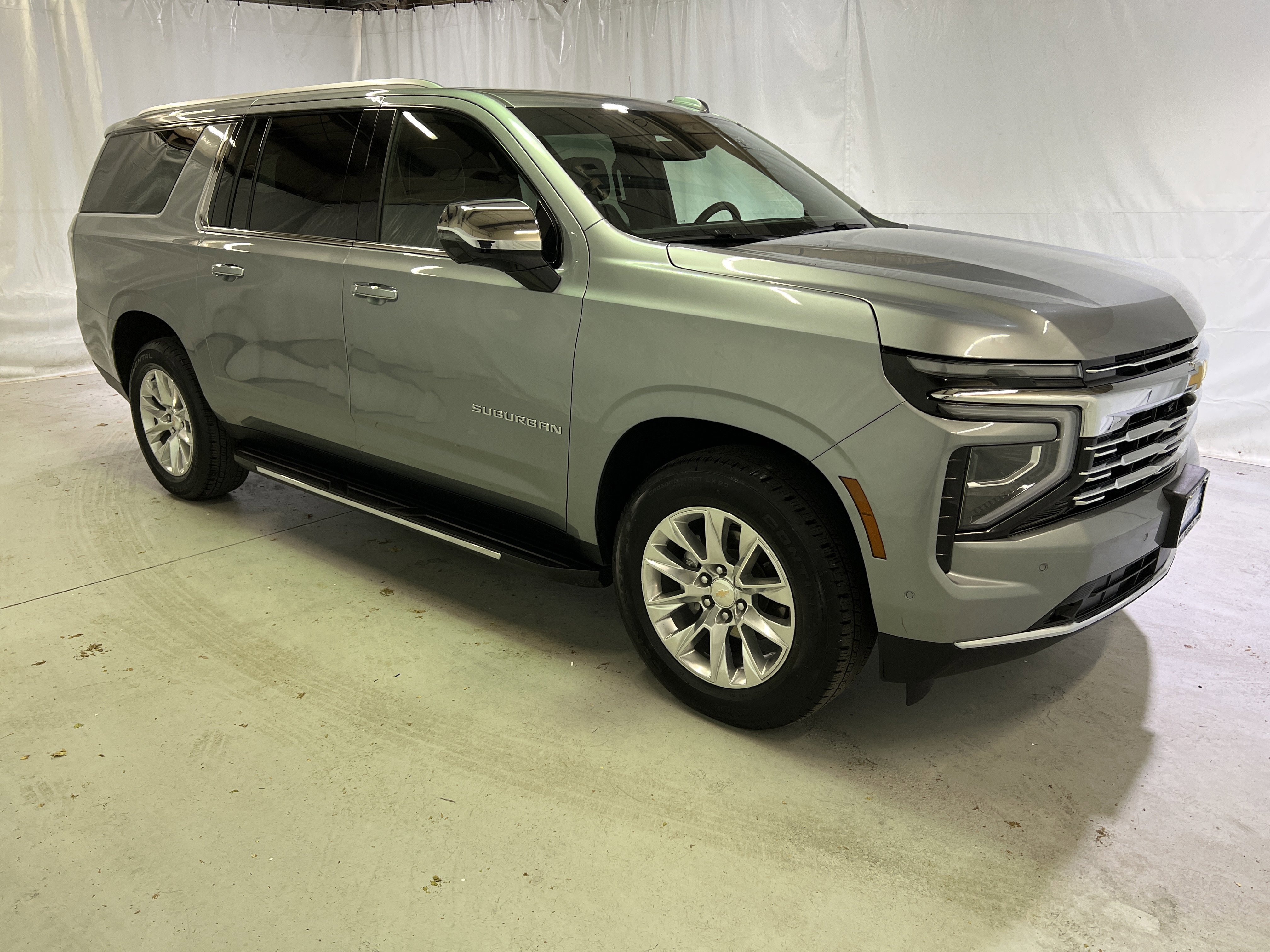 Certified 2025 Chevrolet Suburban Premier image 2