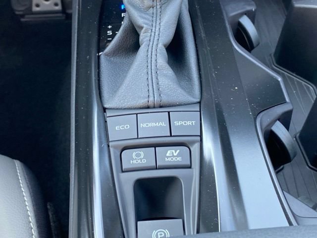 New 2026 Toyota Camry SE w/ Convenience Package FWD image 16