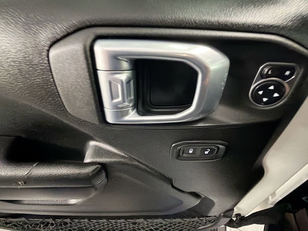 Used 2021 Jeep Gladiator Sport AWD/4WD image 21