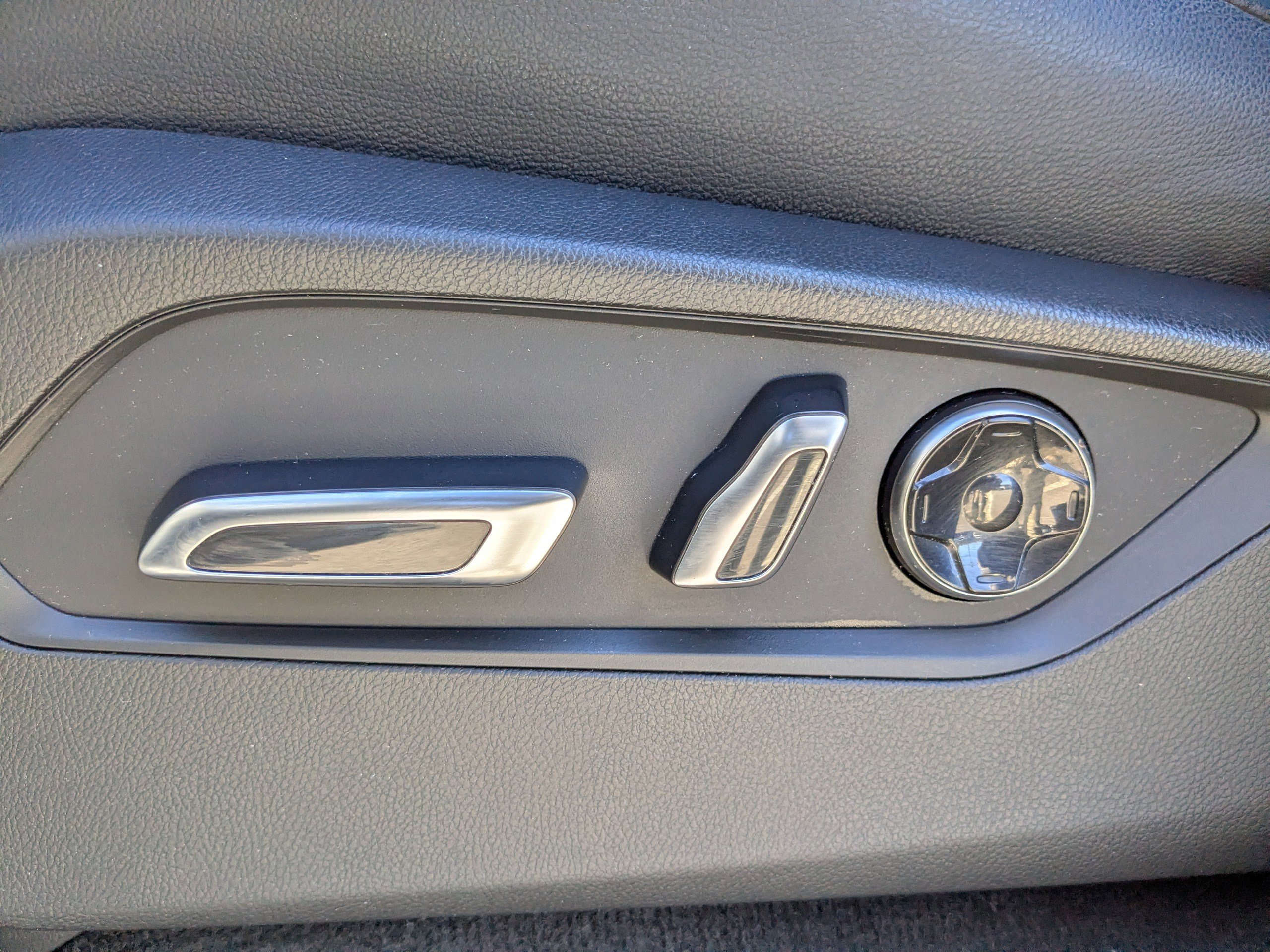 Used 2025 Acura MDX SH-AWD image 22