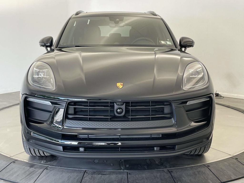 New 2026 Porsche Macan AWD/4WD image 10