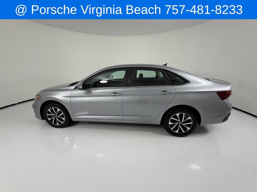 Used 2022 Volkswagen Jetta S FWD image 4