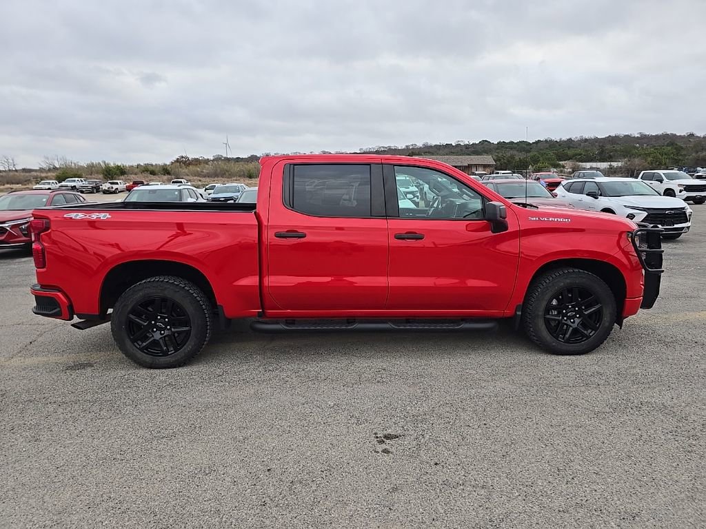 Used 2023 Chevrolet Silverado 1500 Custom image 5