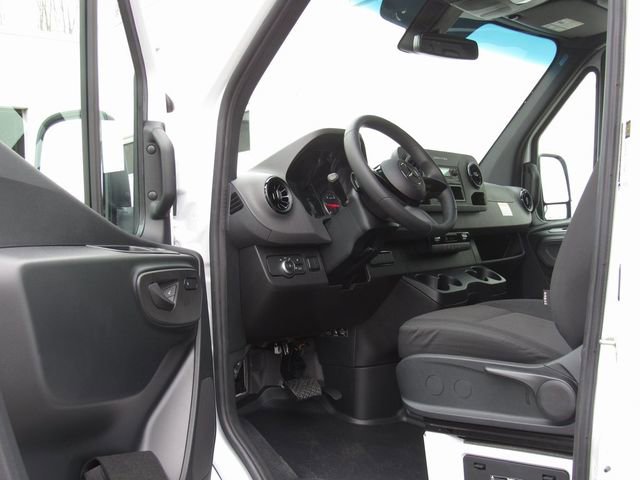 New 2025 Mercedes-Benz Sprinter 2500 image 11