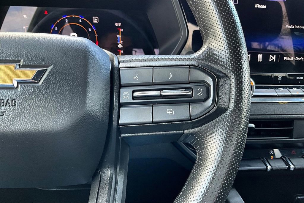 Used 2023 Chevrolet Colorado W/T image 9