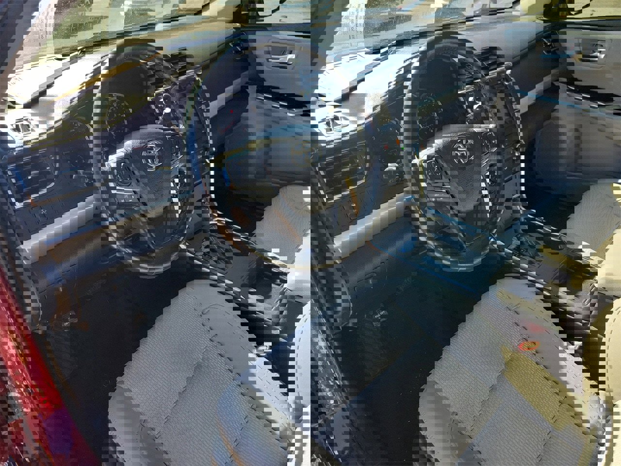 Used 2017 Toyota Camry SE image 15