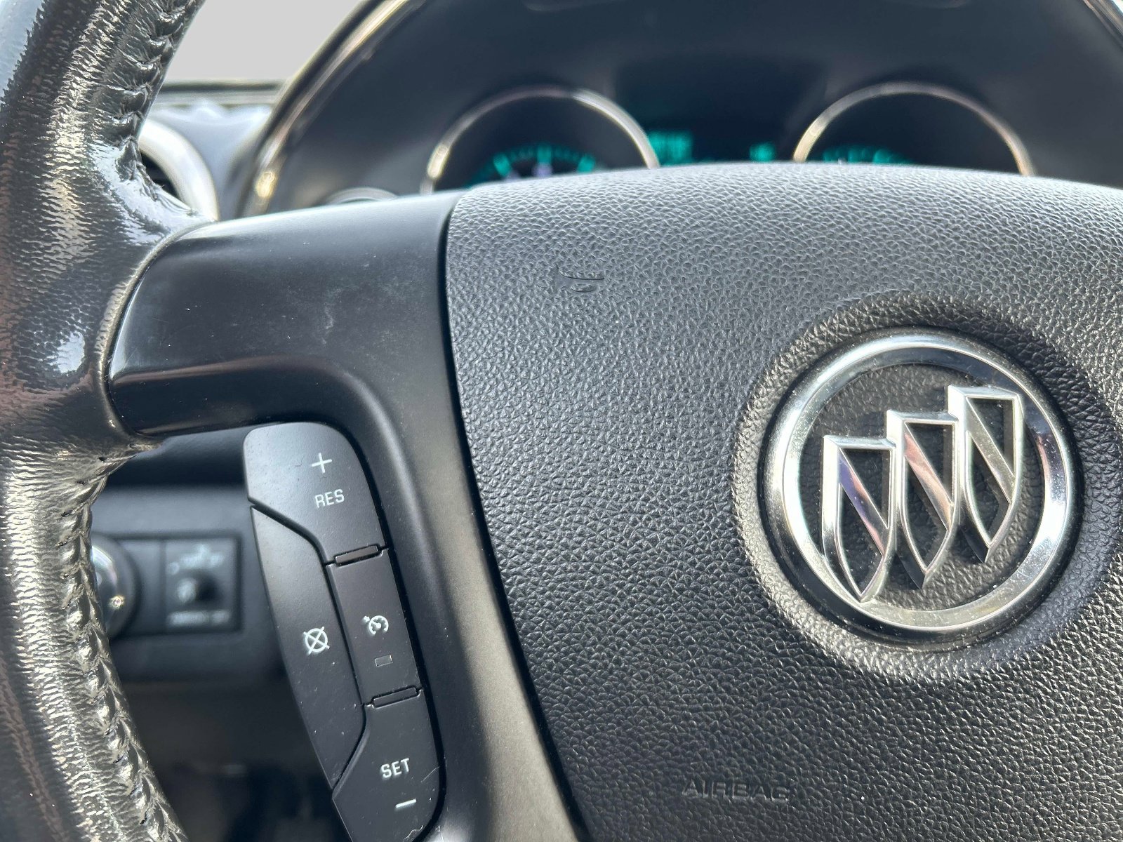 Used 2013 Buick Enclave Leather image 25