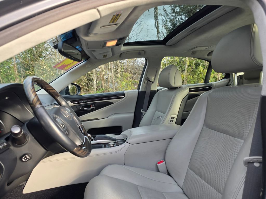 Used 2014 Lexus LS 460 image 12
