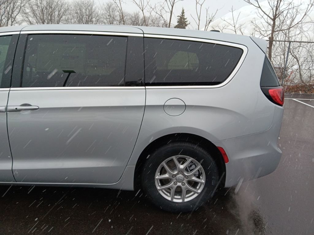 New 2026 Chrysler Voyager LX FWD image 3
