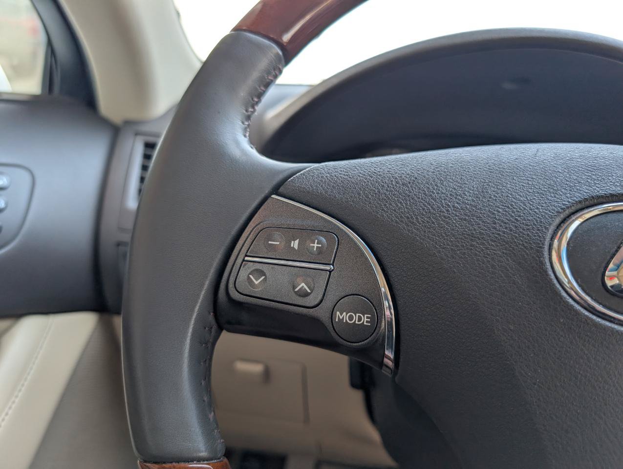 Used 2012 Lexus ES 350 FWD image 14