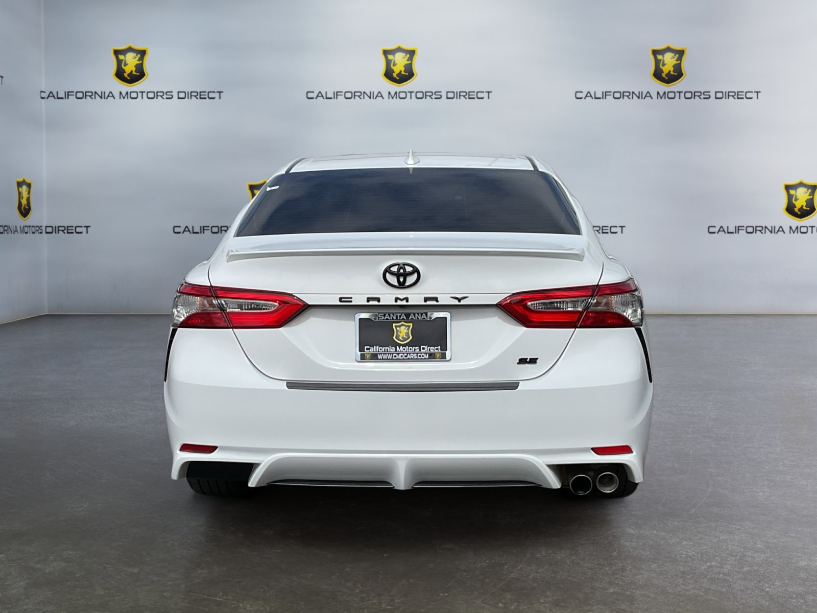 Used 2019 Toyota Camry SE FWD image 6