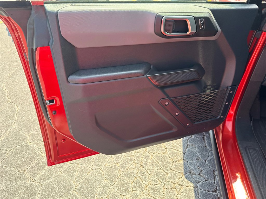 Certified 2024 Ford Bronco Black Diamond image 10