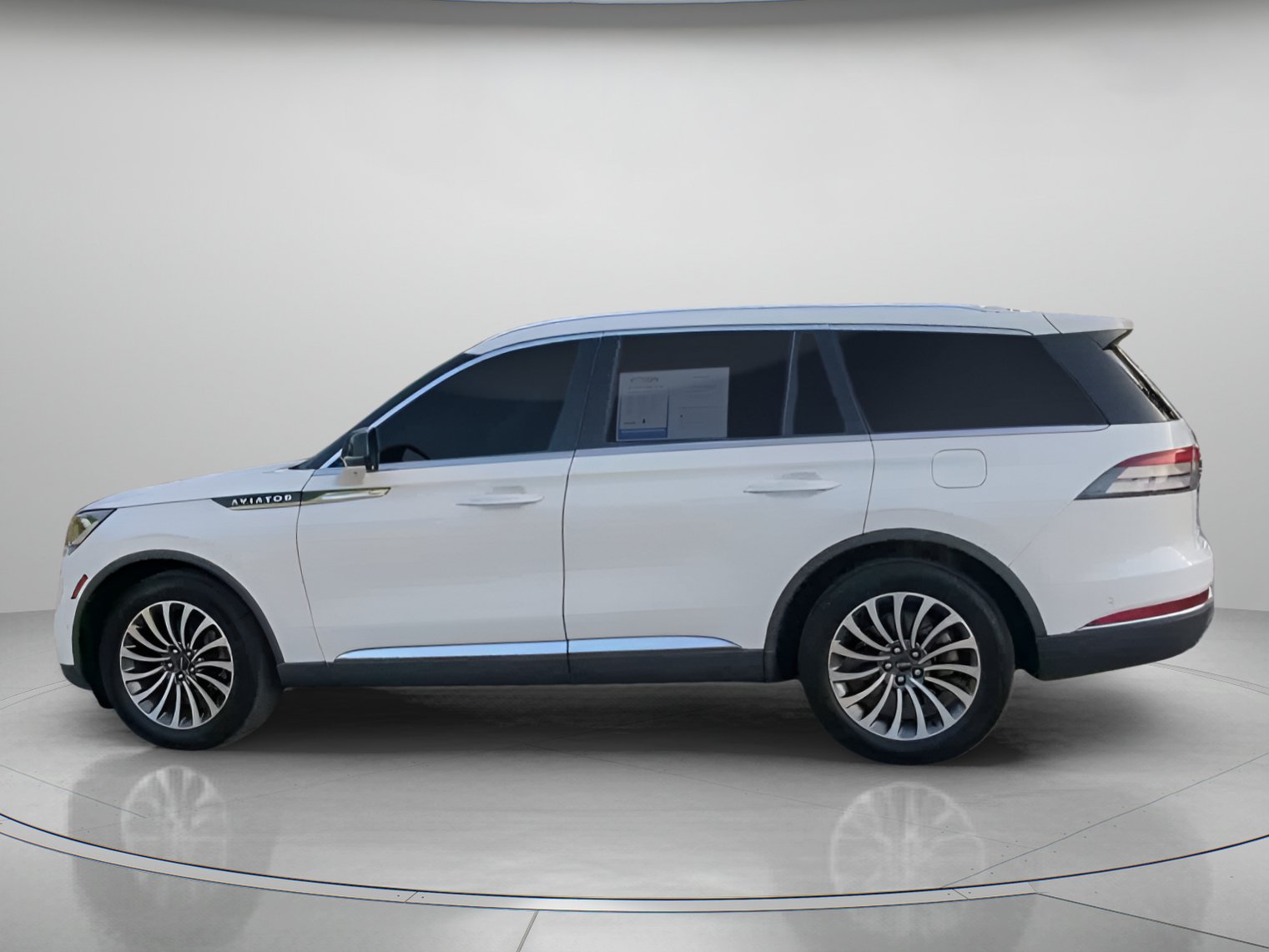 Used 2023 Lincoln Aviator Reserve w/ Equipment Group 201A RWD image 17