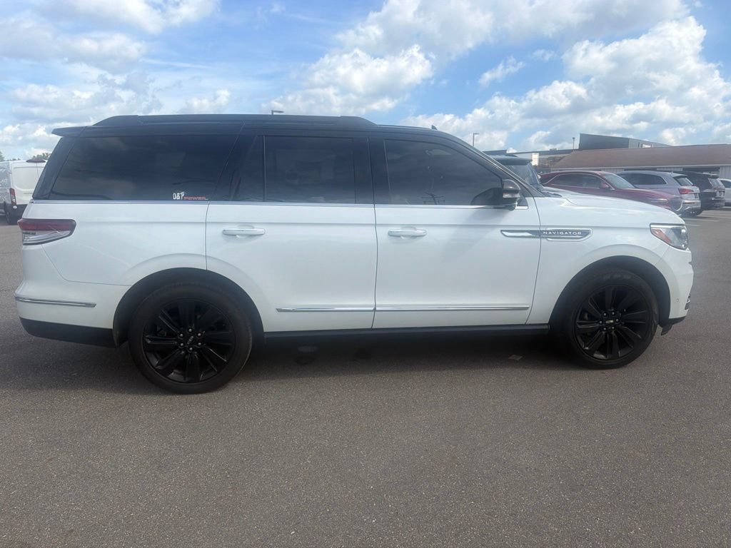 Used 2024 Lincoln Navigator Black Label AWD/4WD image 5