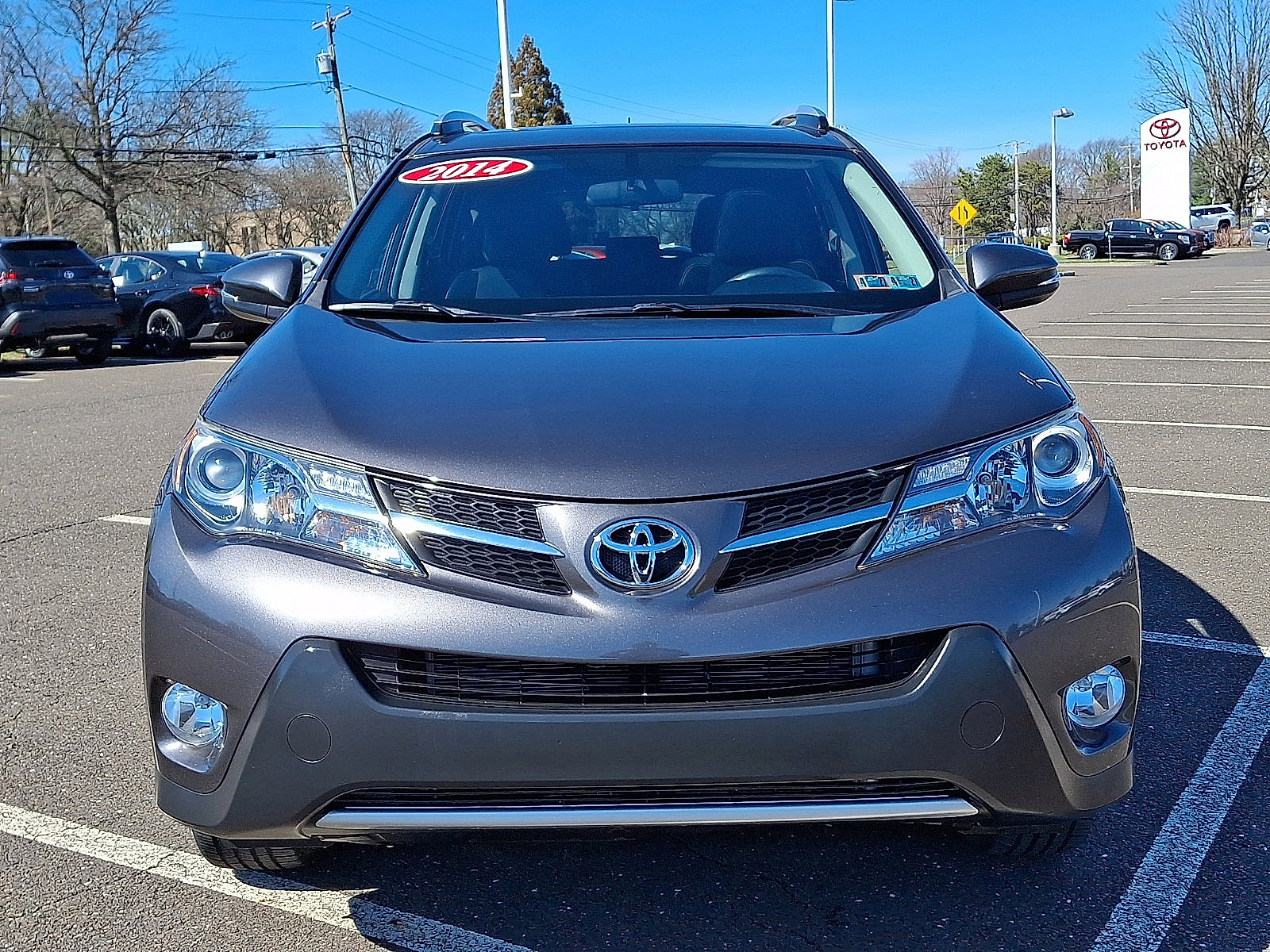 Used 2014 Toyota RAV4 XLE image 2