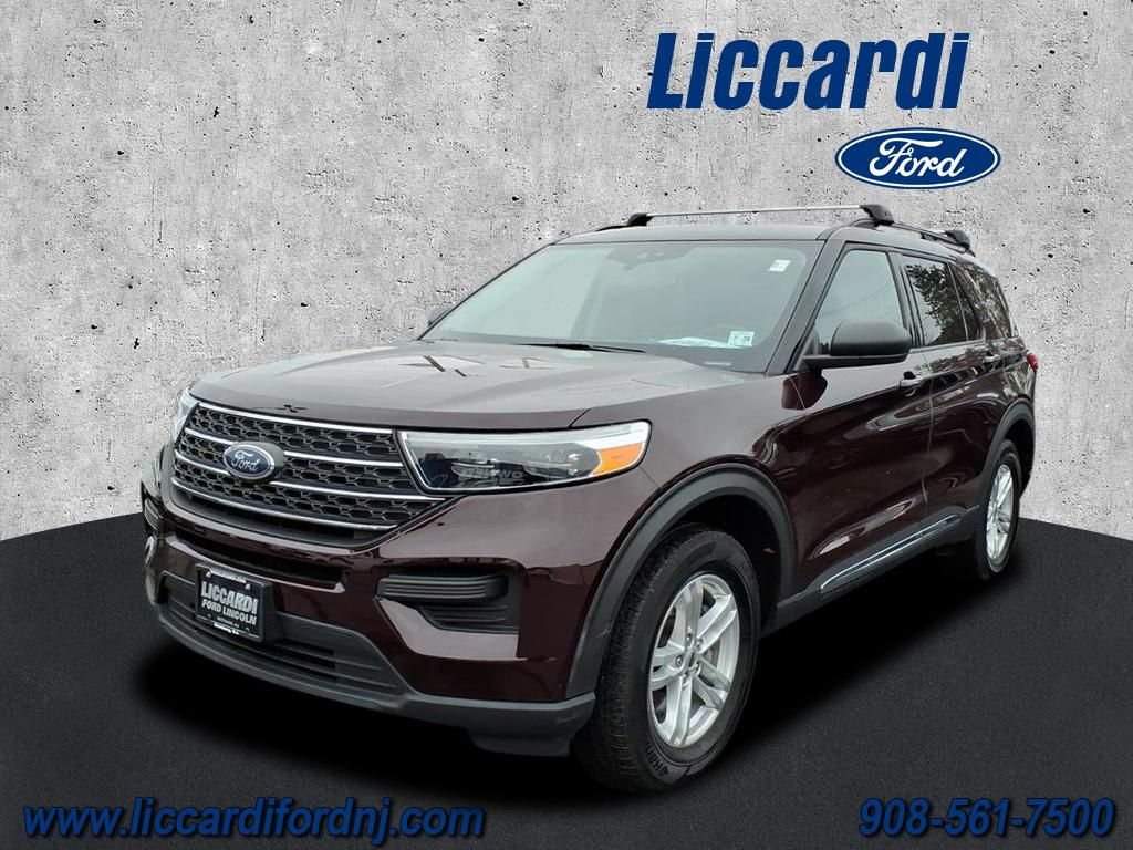 Certified 2023 Ford Explorer XLT AWD/4WD image 3