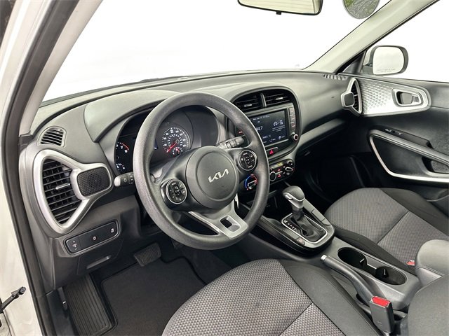 Used 2022 Kia Soul LX image 17